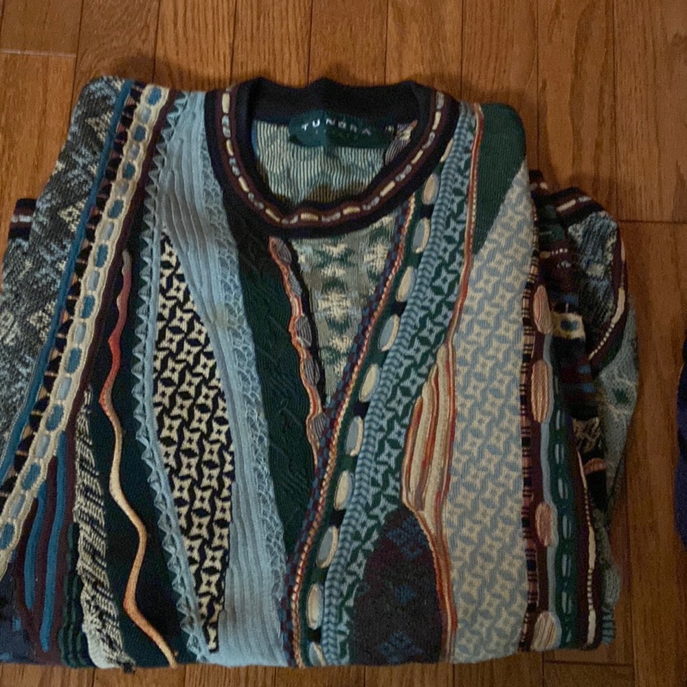 Tundra Coogi Styled Sweater